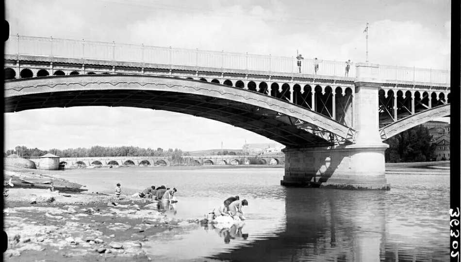 La dura labor de las lavanderas a orillas del Tormes