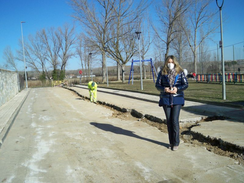 Comienzan las obras de renovación del abastecimiento en la calle Rafael Alberti