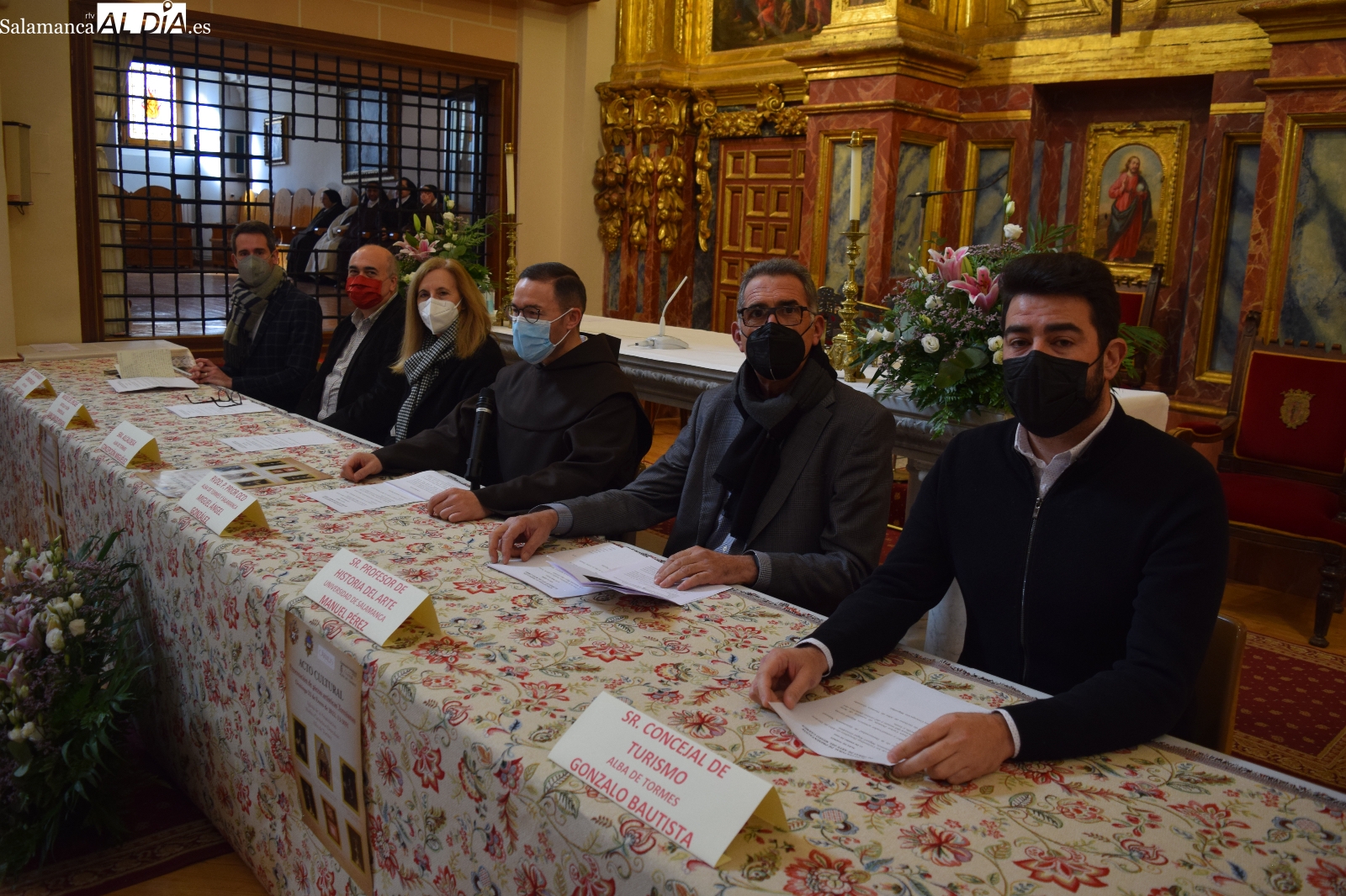 De izquierda a derecha: Miguel García, Juan Carlos Posada, Concepción Miguélez, P. Miguel Ángel González, Manuel Pérez y Gonzalo Bautista / Pedro Zaballos