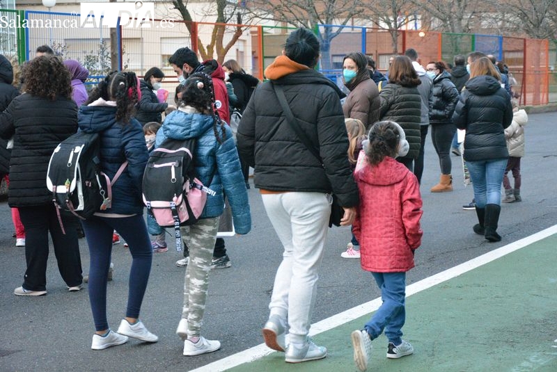 Normalidad y ausencia de incidencias destacables en la vuelta al cole según Mañueco