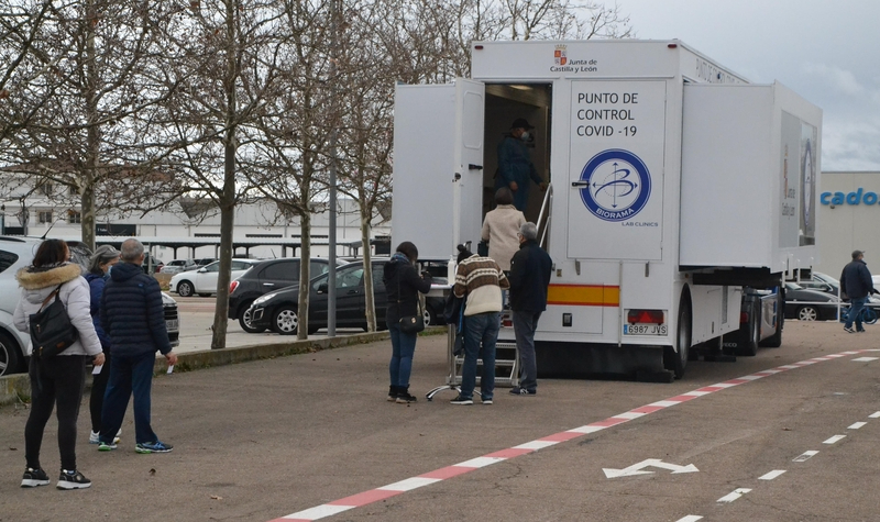 El primer día de tests en Ciudad Rodrigo arroja 78 positivos