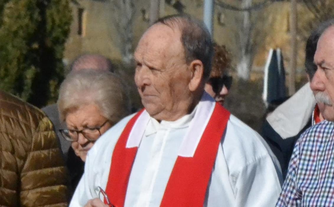 Bernardino San Nicasio se jubila tras más de medio siglo como párroco de Sanjuanejo