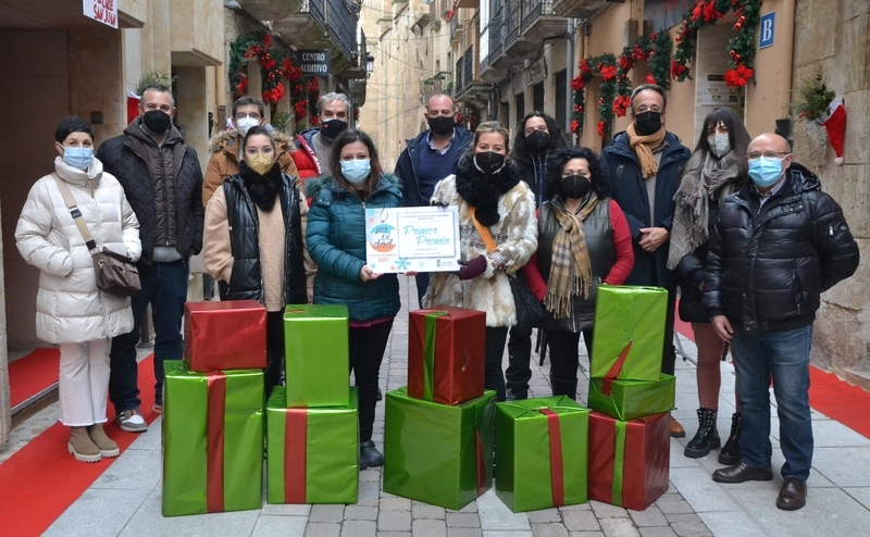 Entregados los premios a las zonas distinguidas en el VI Concurso de Decoración Navideña