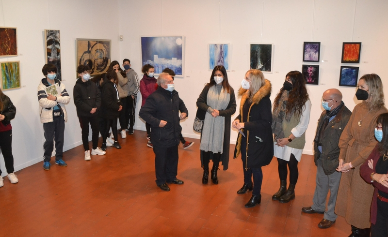 Raquel González, profesora del IES Fray Diego, muestra ‘More than a feeling’ en la Casa de la Cultura 