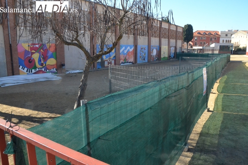 Las obras de la cubierta de Conde de Foxá merman el patio del Colegio San Francisco
