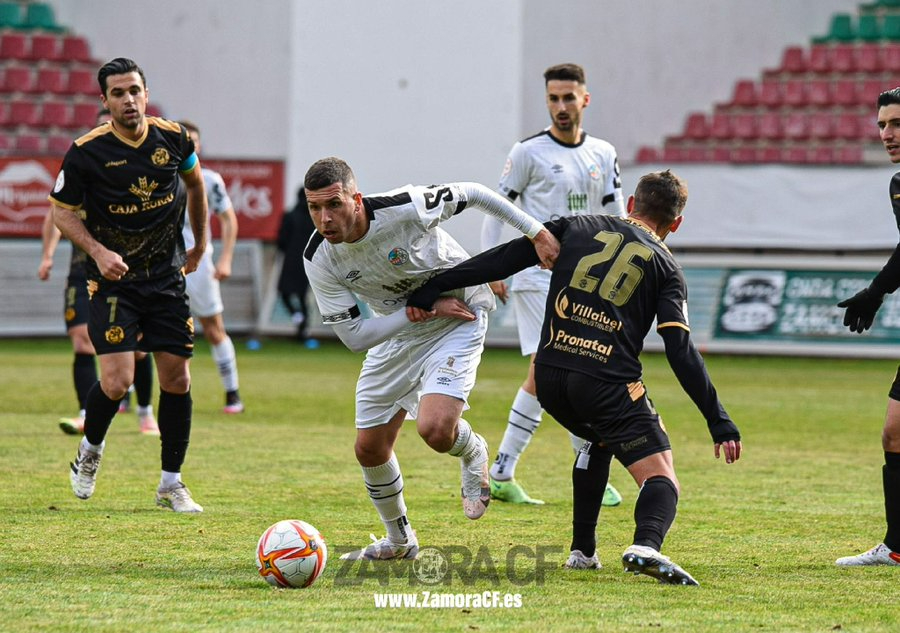 Tablas en el estreno del Salamanca UDS en 2022 ante el Zamora (1-1)