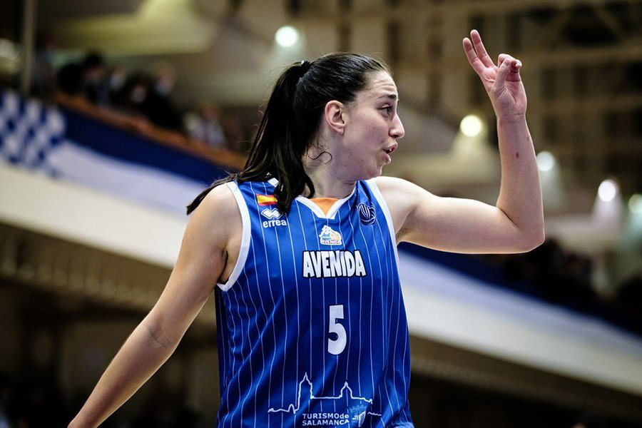 Victoria de garra del Perfumerías Avenida en Hungría tras la prórroga (84-88)