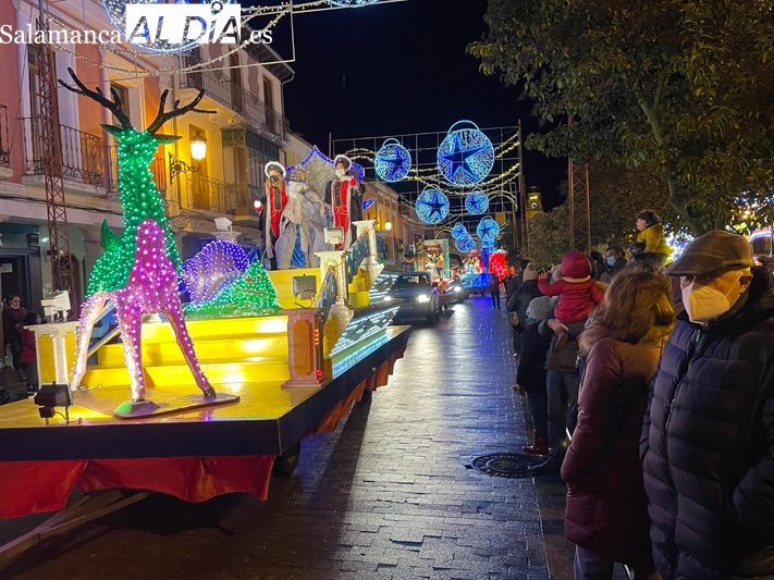 Emoción y nervios entre los más pequeños para vivir una ambientada y adaptada Cabalgata en Peñaranda