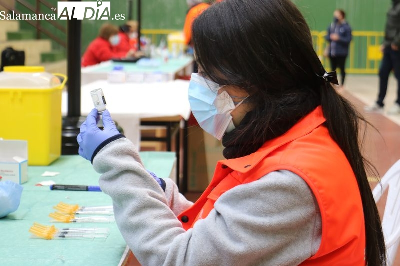 Vacunación de tercera dosis en Vitigudino para nacidos entre 1993 y 2004 