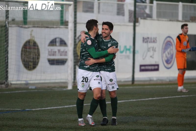 El Guijuelo disfruta del Municipal a costa del Almazán (3-0)