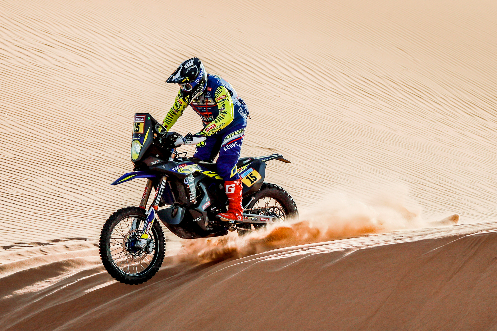 Santolino hace un día de remontada y se pone a las puertas del top ten en el Dakar