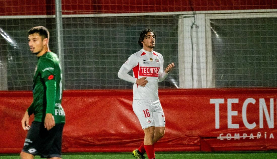 Alfredo Pedraza y Aleix Roig, nuevos sub23 para la retaguardia de Unionistas