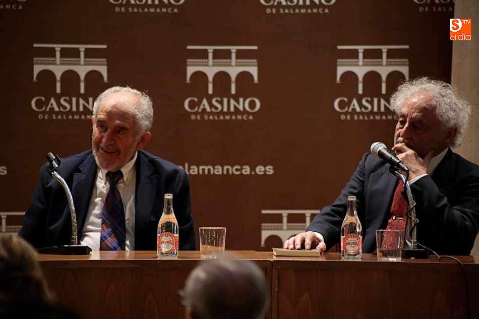 Amador Pérez Viñuela (derecha) en un acto anterior en Salamanca - Archivo