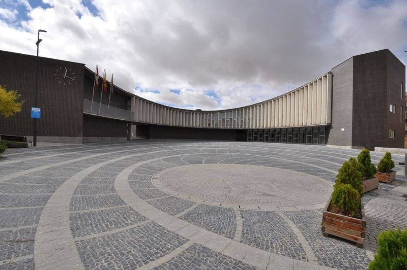 El Ayuntamiento de Santa Marta sortea las mesas electorales del 13F