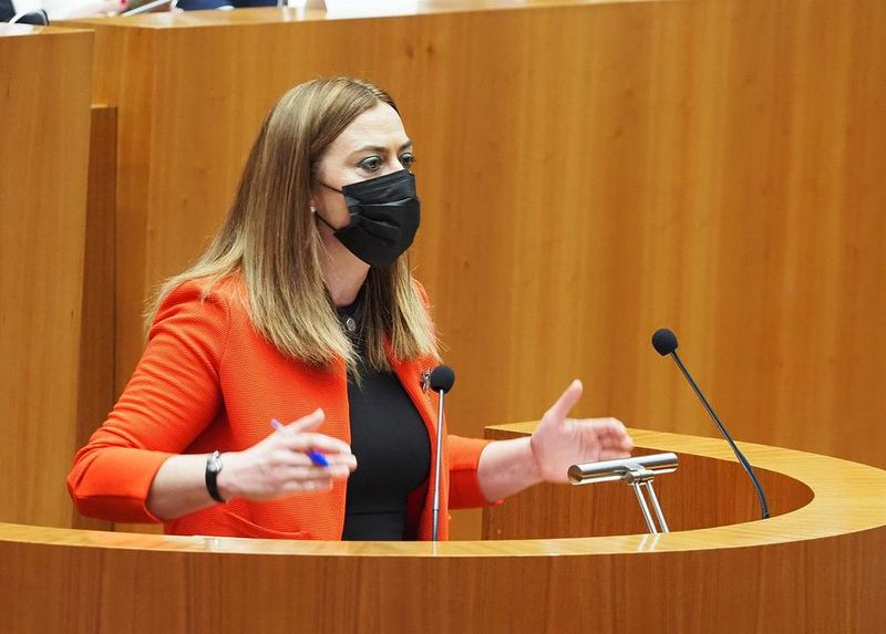 La legislación no permite inscribir en el hospital a un bebé, si la pareja no está casada