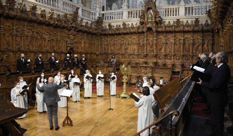 Los coros Francisco Salinas y la Schola Cantorum de la Catedral actuarán en la ceremonia de toma de posesión del nuevo obispo de Salamanca