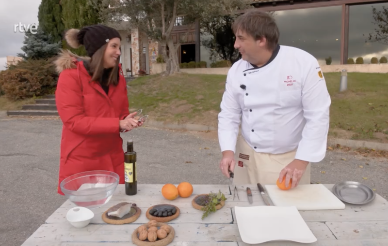 Don Fadrique sorprende con su ensalada de la abuela Catalina en Aquí la Tierra