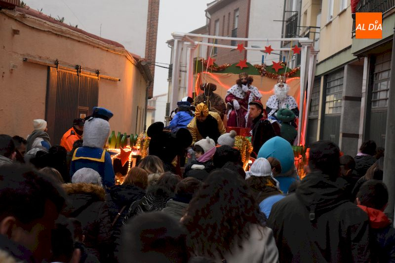 Los Reyes Magos no desfilarán en Alba, pero recibirán a los niños en el Teatro de la Villa