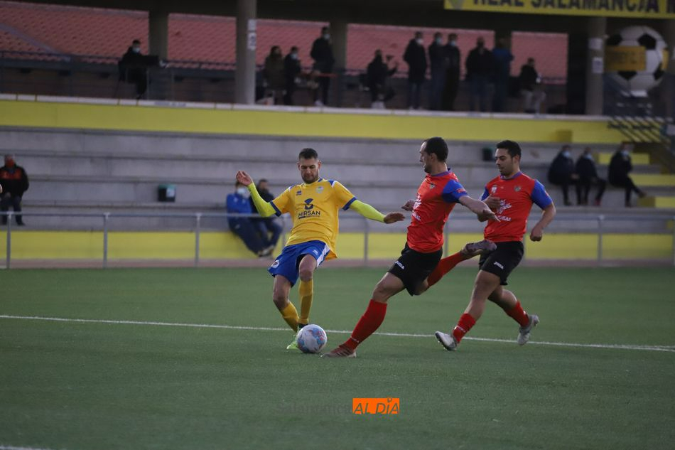 Al Monterrey se le aleja el tren de la fase de ascenso y el Peñaranda recorta distancia con el Béjar