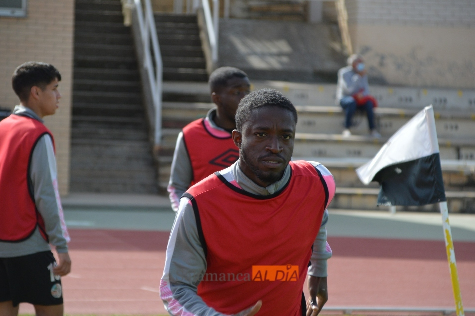 Oumar Camara se marcha del filial del Salamanca UDS