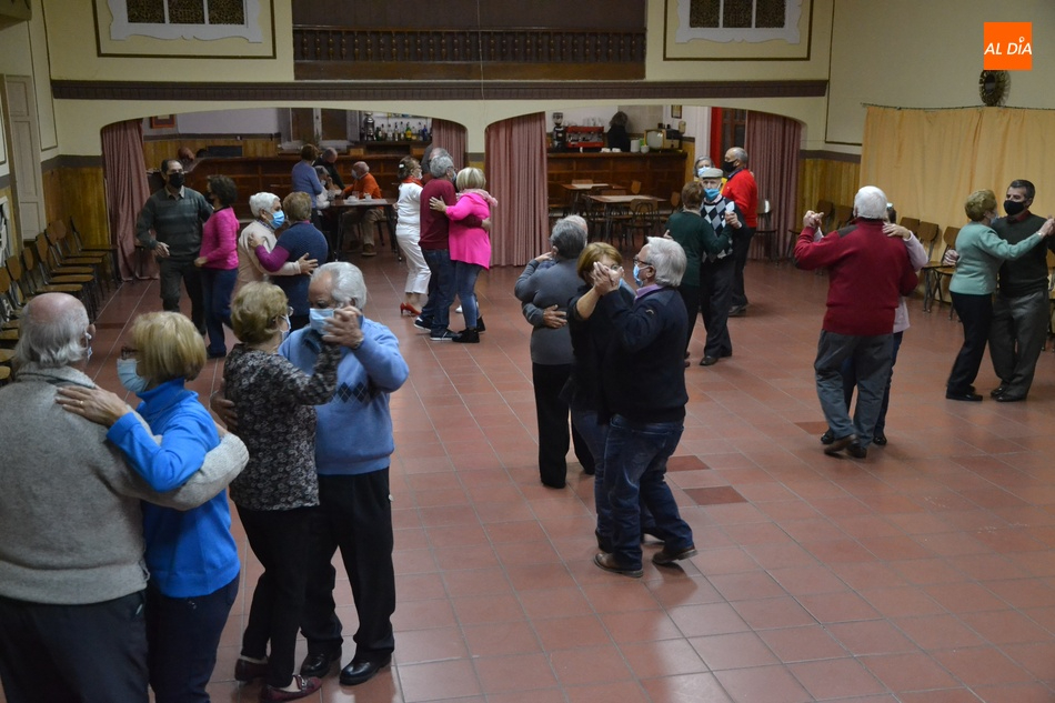 El Porvenir corta temporalmente sus sesiones semanales de baile