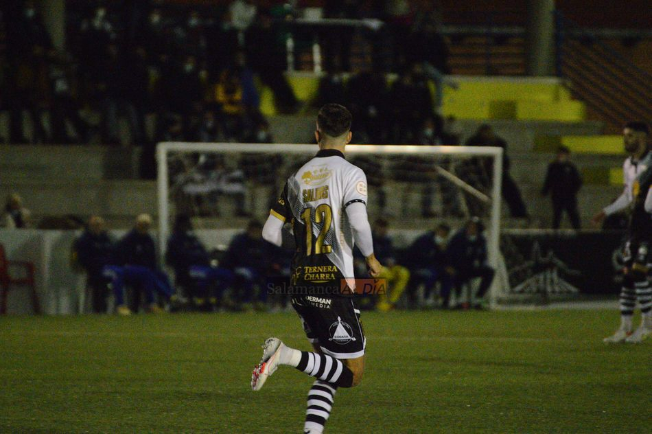 Unionistas retiene a Salinas tras la llamada del Mirandés de Segunda