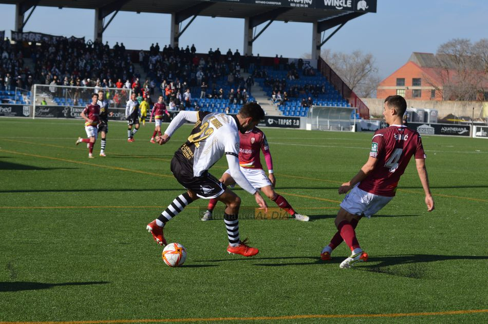 Unionistas mantiene su puesto de playoff tras el Rayo Majadahonda - Badajoz