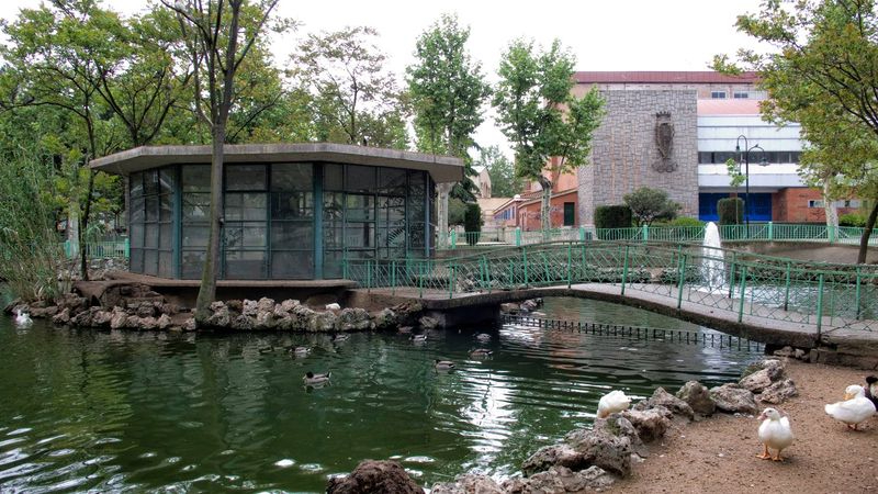 La antigua pajarera del estanque de la Alamedilla