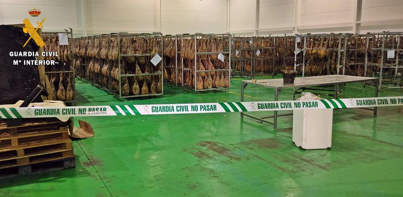 Al menos una empresa de Salamanca está implicada en una red de comercialización fraudulenta de productos ibéricos