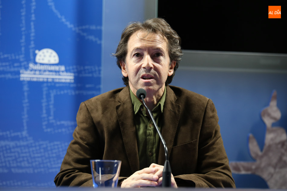 Fernando Gil Villa, nuevo invitado de la tertulia Rona Dalba