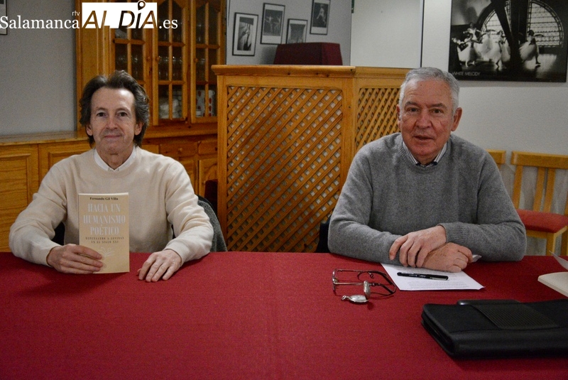 Martes de tertulia con el catedrático de Sociología Fernando Gil Villa