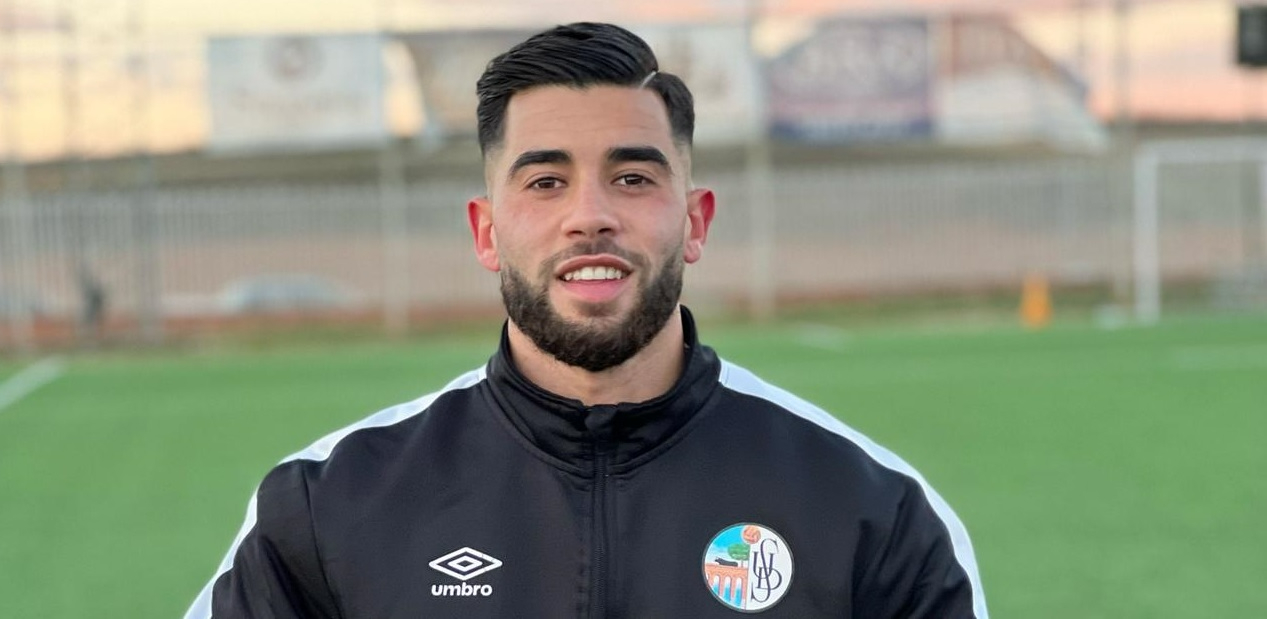 Manu Moreno ya sabe lo que es vestirse con la ropa del Salamanca UDS