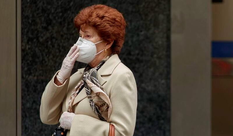 Esta es la mascarilla que los expertos recomiendan usar ante Ómicron 