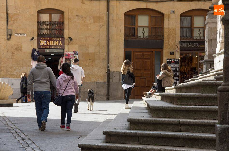 Seis de cada diez parados en Salamanca son mujeres, pese al mayor descenso del desempleo femenino en el último año