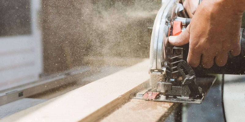 Herramientas y máquinas básicas para trabajar la madera como un experto