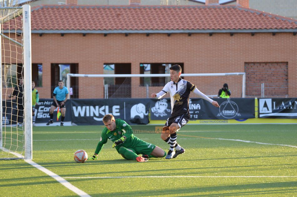 Pitu Doncel y dos miembros del cuerpo técnico dan positivo en las pruebas COVID-19 de Unionistas