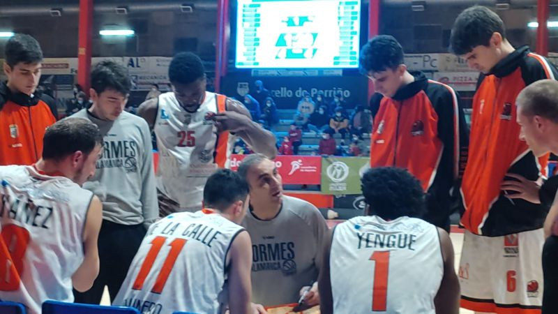 El CB Tormes inicia la segunda vuelta con una brillante victoria ante el Porriño (58-60)