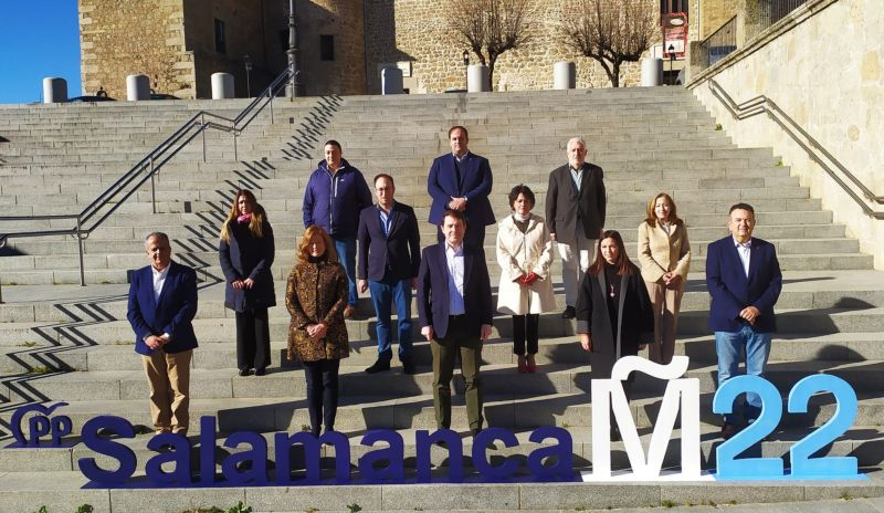 El presidente de la Junta visita Béjar para presentar la lista de candidatos salmantinos