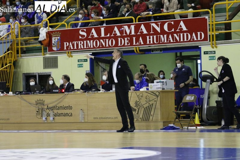 Íñiguez habla de los colegiados: Ha habido una diferencia de criterios que nos ha perjudicado