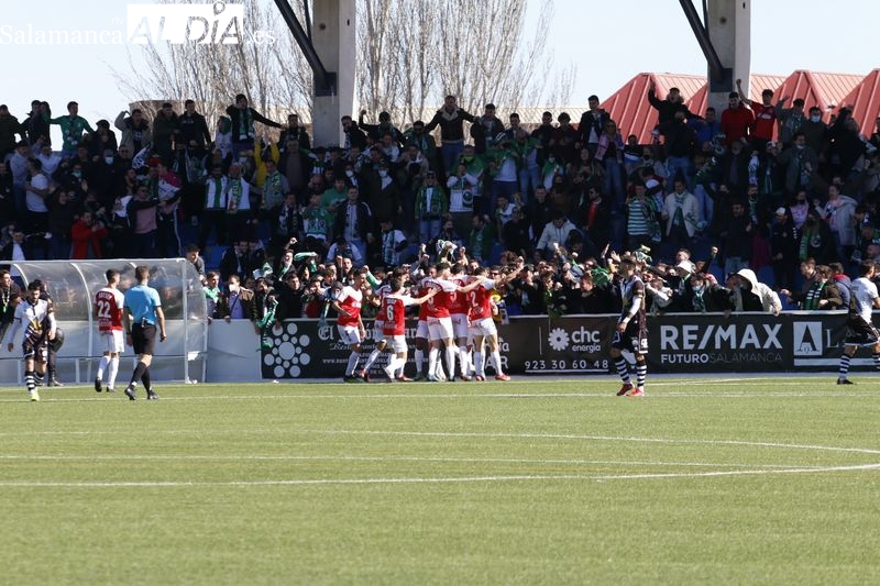 El Racing de Santander remonta a Unionistas y provoca su primera derrota en casa de la temporada en Liga (1-2)