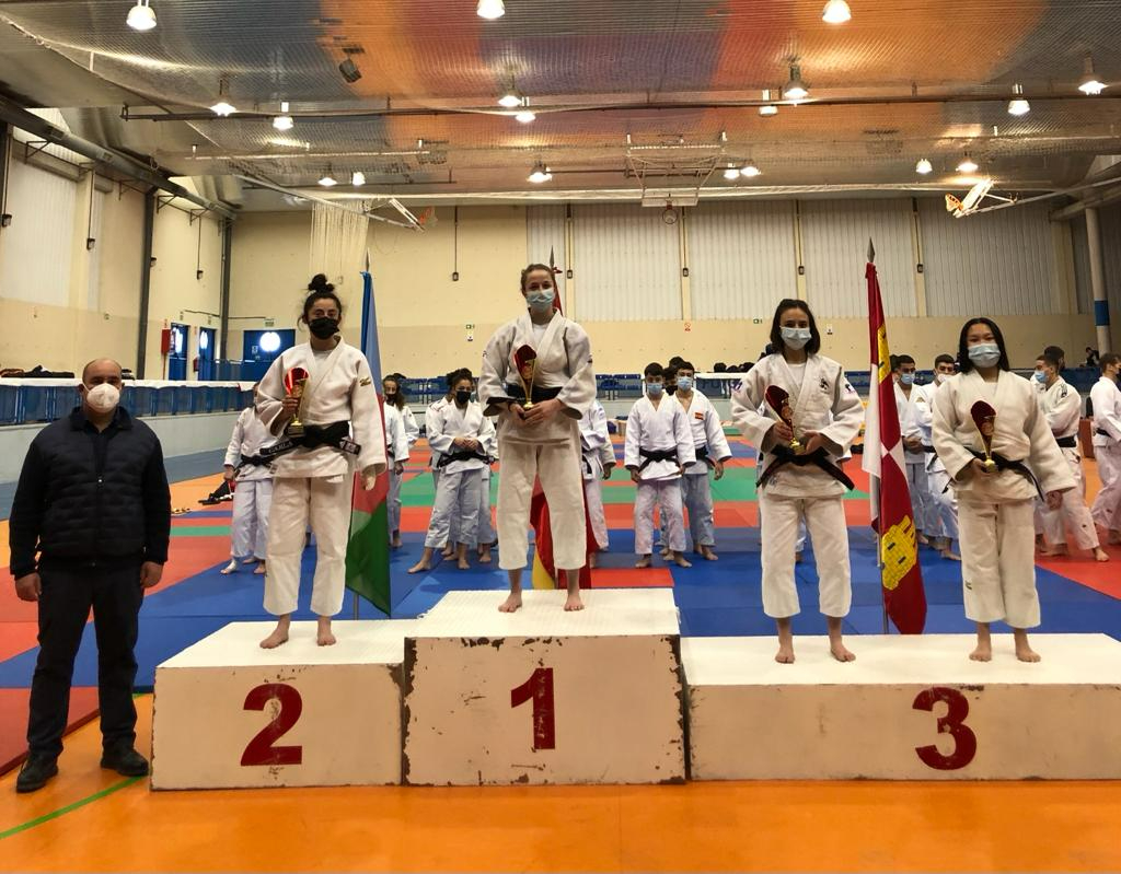 Carla Mateos se rompe el radio en la final y queda subcampeona de la Copa de España Junior