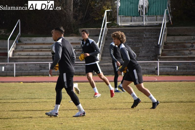 Calderón busca talento en el filial del Salamanca UDS: Guille, Briega y Alemán entrenan con el primer equipo
