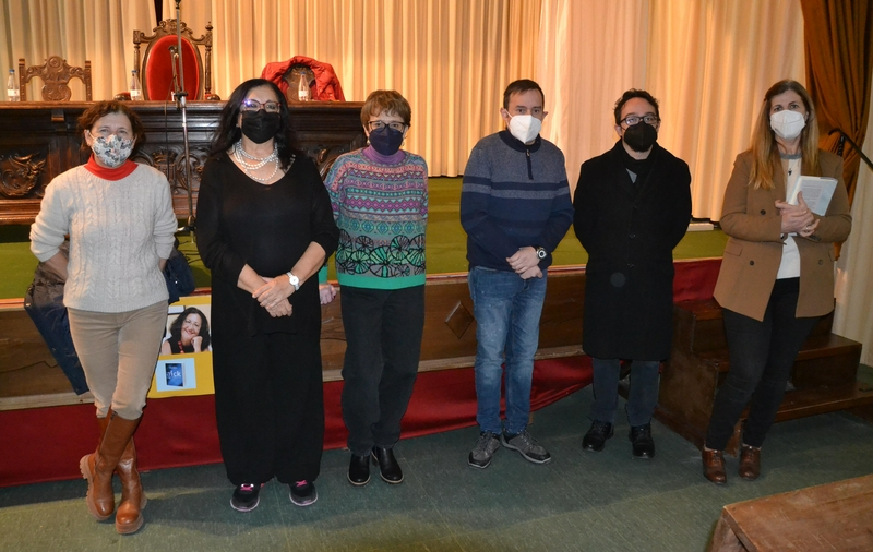 El IES Fray Diego Tadeo recibe la visita de la escritora Inma Chacón