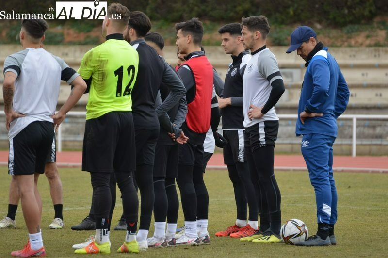 El reto al que se enfrenta María: levantar a un Salamanca UDS que lleva una victoria en las últimas 13 jornadas