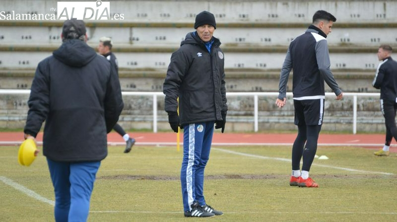 Calderón firma los papeles de su marcha y el Salamanca UDS trabaja para inscribir a María