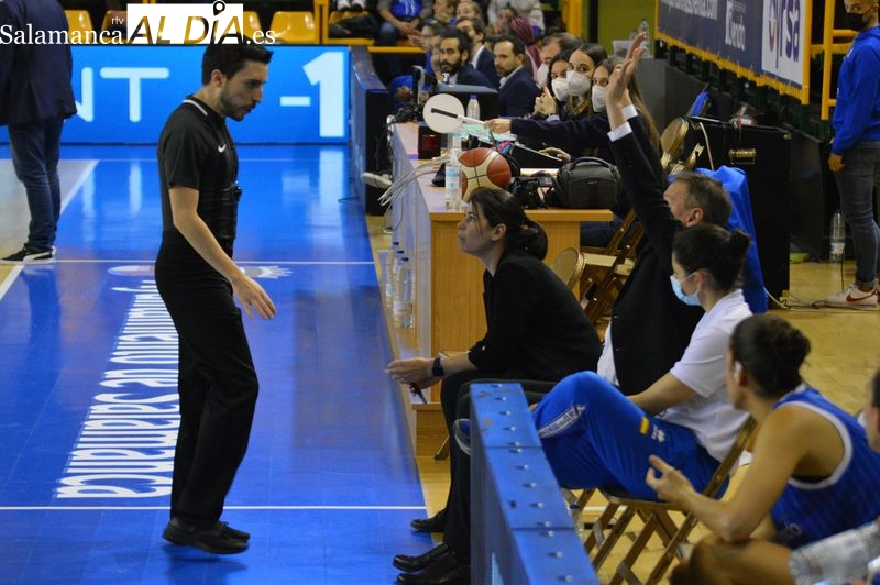 Íñiguez, sobre Katie Lou: De la que no está, no hablo; que hable el club si quiere. Las nueve que tengo son las que quiero