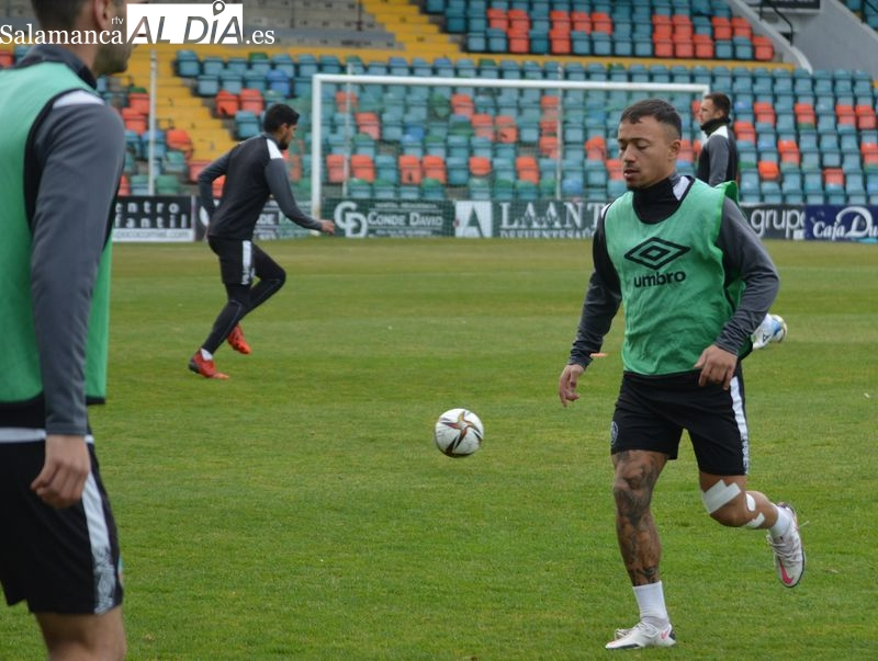 María no da pistas y se blinda en el Helmántico... sin la presencia de Lovato en el Salamanca UDS