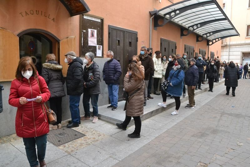 La Rondalla no agota las invitaciones en la habitual mañana de reparto por 1ª vez 