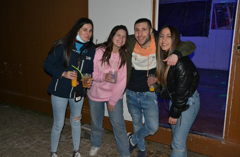 Las casetas del Paseo Fernando Arrabal también viven su noche inaugural