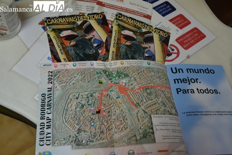 Disponible en papel el programa de mano del Carnaval, que estrena formato con plano incluido